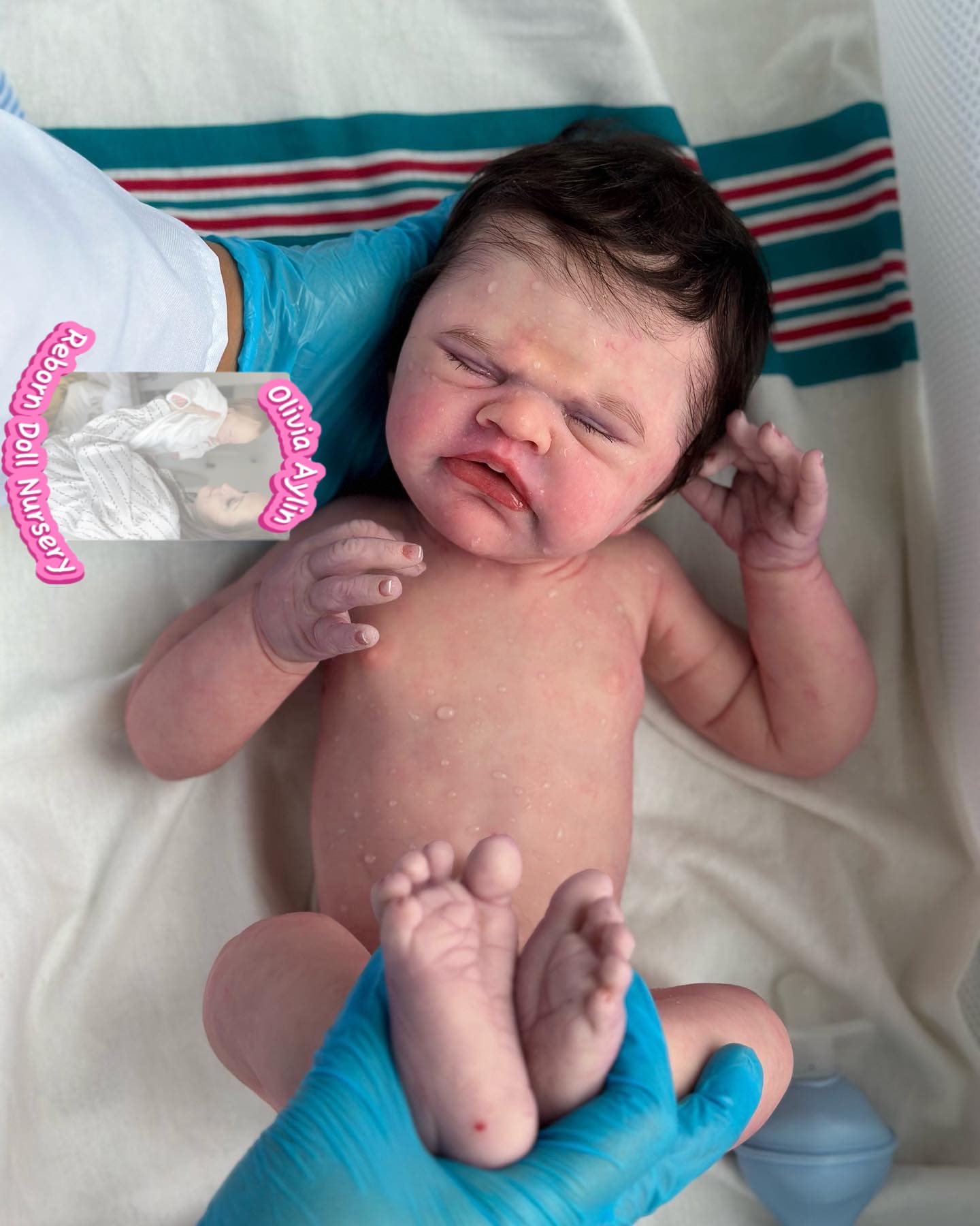 Ollie – Full Body Silicone Reborn Baby Boy Doll - Photo 4