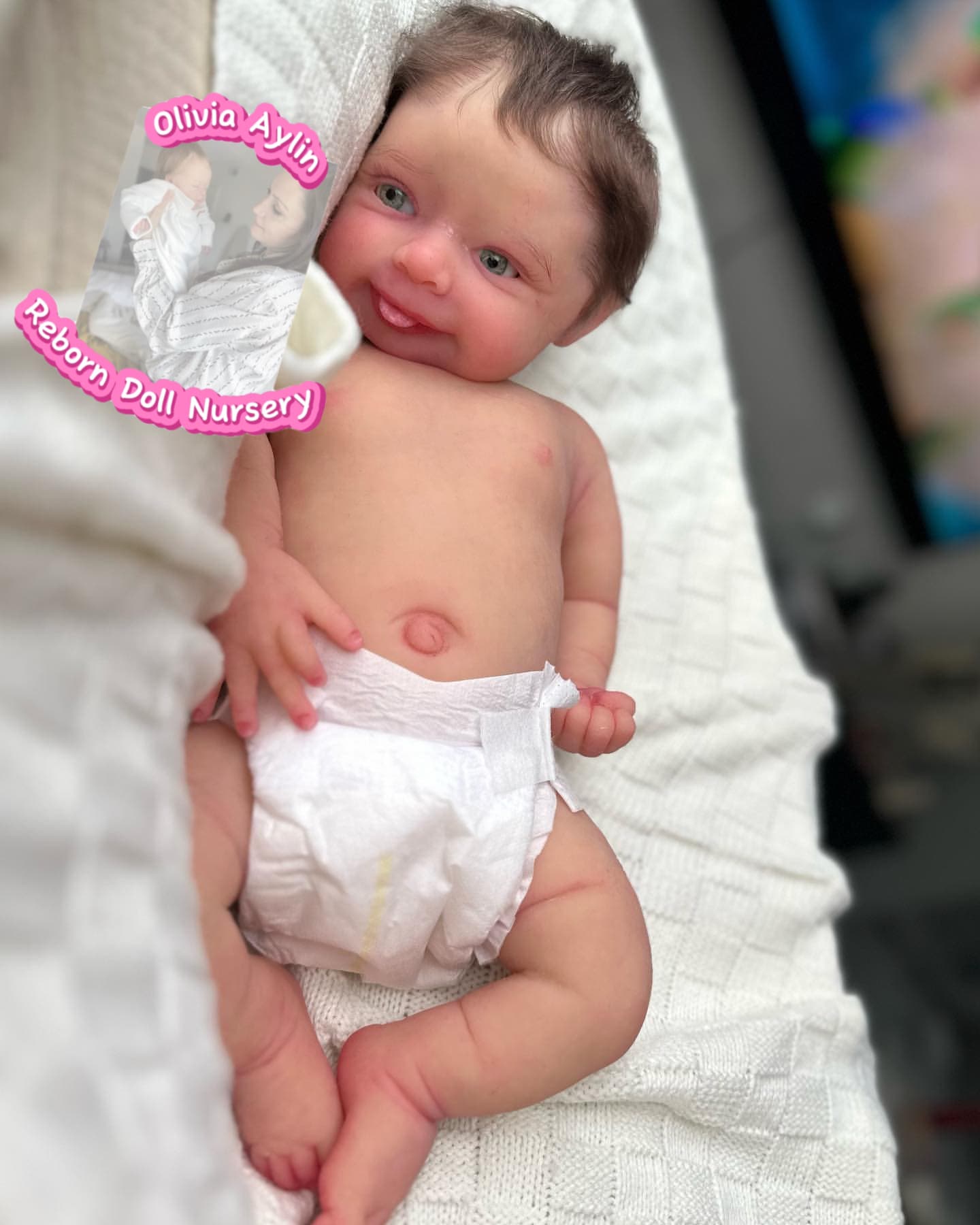 Chloe – Full Body Silicone Reborn Baby Girl Doll - Photo 4