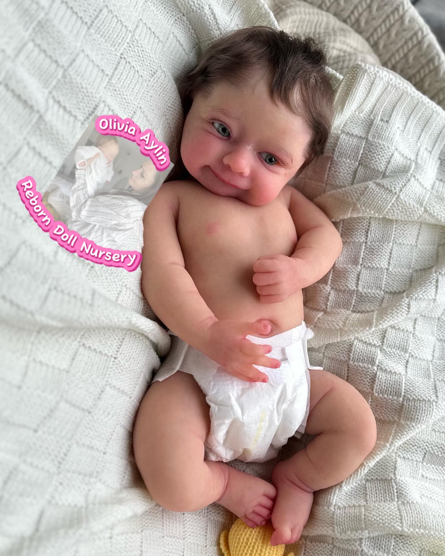 Chloe – Full Body Silicone Reborn Baby Girl Doll - Photo 3