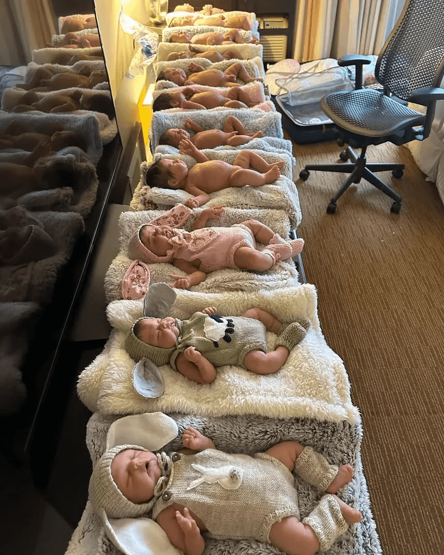 Many reborn babies made by Aylin Olivia